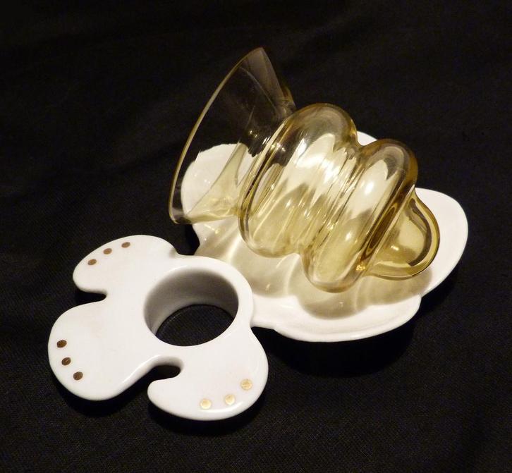 Set van 2 glaasjes met porseleinen schaaltje van Borek Sipek, Antiek en Kunst, Kunst | Designobjecten, Ophalen of Verzenden