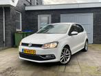 Volkswagen Polo 1.2 TSI Highline | Cruise | Carplay | PDC |, Auto's, Stof, 40 €/maand, Euro 6, Wit