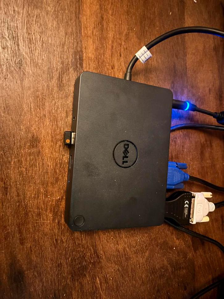 Dell WD15 K17A Docking Station, Computers en Software, Dockingstations, Gebruikt, Docking station, Laptop, Ophalen of Verzenden