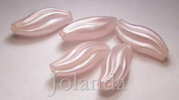 0188 Sierlijke Licht Roze Acryl Kralen (18 mm) beschikbaar voor biedingen