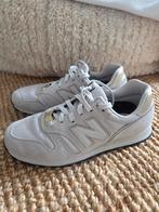 New Balance sneakers beige met goud
Maat 39, Beige, New Balance, Ophalen of Verzenden, Sneakers of Gympen