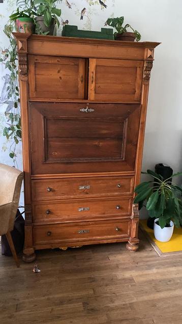 Biedermeier secretaire beschikbaar voor biedingen