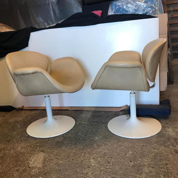2 Artifort Little Tulip Tulp Chair fauteuil early edition, Huis en Inrichting, Fauteuils, 50 tot 75 cm, 75 tot 100 cm, Ophalen of Verzenden