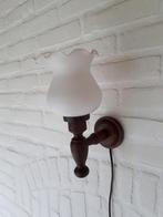 Vintage retro wandlamp hout glas Design Mid Century jaren 60, Ophalen of Verzenden, Zo goed als nieuw, Glas, Vintage retro jaren 60 glas, hout Design Mid Century.