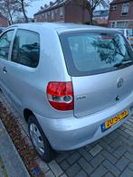 Volkswagen Fox 1.4 55KW 2006 Grijs, Auto's, Voorwielaandrijving, 15 km/l, 4 cilinders, 4 stoelen
