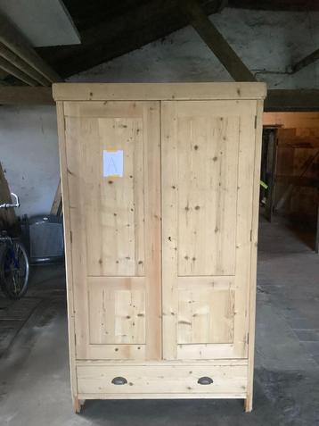 A: Diverse Grenen Garderobe-kasten / kledingkasten - 2-deurs beschikbaar voor biedingen