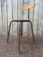 Vintage Upcycled Industriële Kruk – zithoogte = 49cm (8stks), Ophalen of Verzenden, Gebruikt, Hout