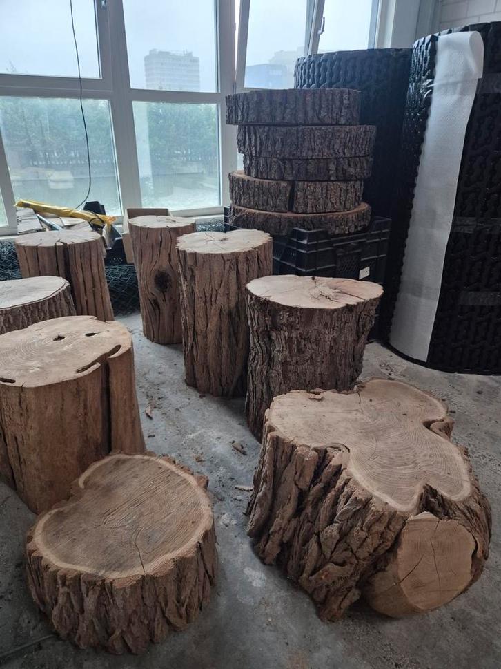Boomstam Bijzettafel - Natuurlijk & Uniek, Huis en Inrichting, Stoelen, Ophalen