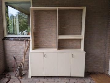 Buffetkast, buitenkast hout gratis 