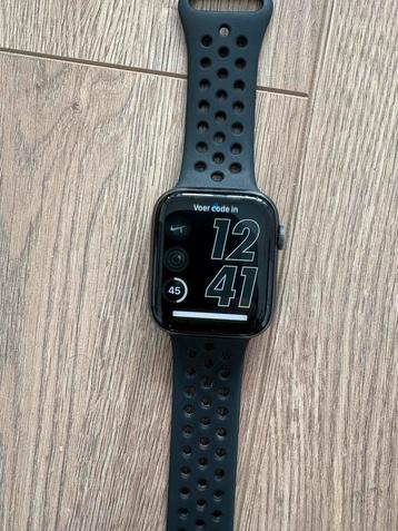 Apple Watch Nike Series 5 44mm Space Grey + Extra Bandjes beschikbaar voor biedingen