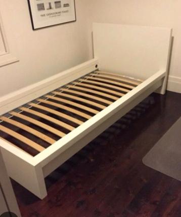 Ikea Malm eenpersoonsbed 90x200 (excl. lattenbodem) - afbeelding 1