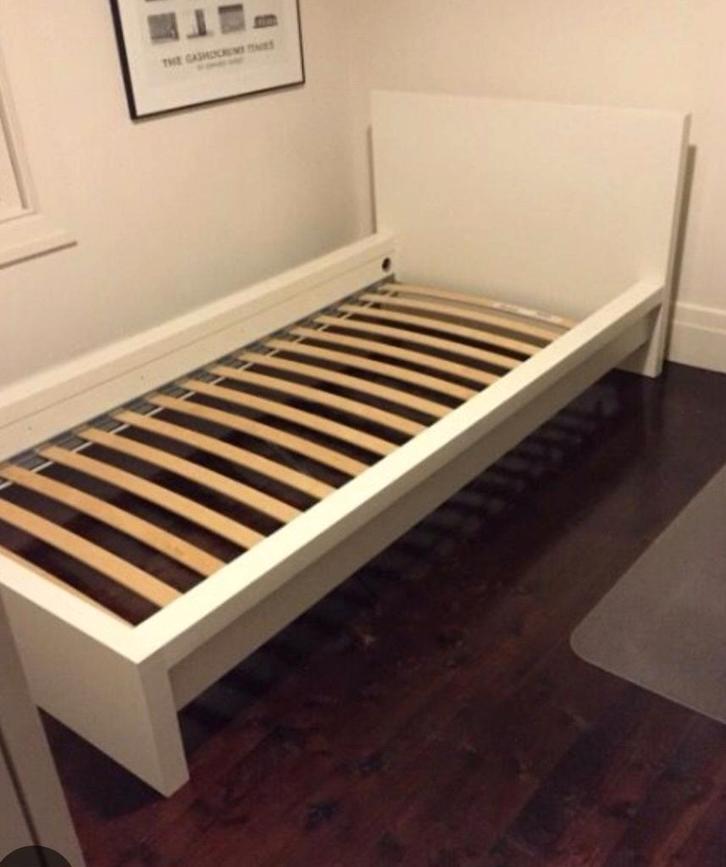 Ikea Malm eenpersoonsbed 90x200 (excl. lattenbodem), Huis en Inrichting, Slaapkamer | Bedden, Gebruikt, Eenpersoons, 90 cm, 200 cm