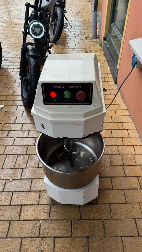 Deegmachine, Zakelijke goederen, Horeca | Keukenapparatuur, Koelen en Vriezen, Gebruikt, Ophalen of Verzenden