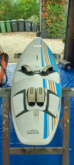 Mistral Screamer 105 Freeride, Watersport en Boten, Ophalen, 250 tot 300 cm, Gebruikt, Met vin(nen)