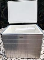 Camping koelbox op gas, stroom of 12V +  ijsblokjes, Caravans en Kamperen, Ophalen, Zo goed als nieuw, Elektrisch
