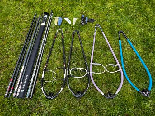 Windsurf accesoires, Watersport en Boten, Windsurfen, Zo goed als nieuw, Mast, Minder dan 250 cm, Met vin(nen), Met draagtas, Ophalen of Verzenden