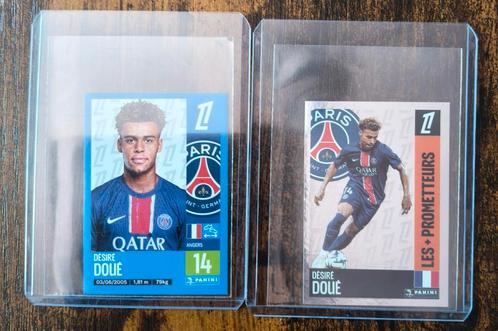 Dèsirè Douē Paris Saint Germain Panini Foot 2025 2 x, Verzamelen, Sportartikelen en Voetbal, Zo goed als nieuw, Poster, Plaatje of Sticker