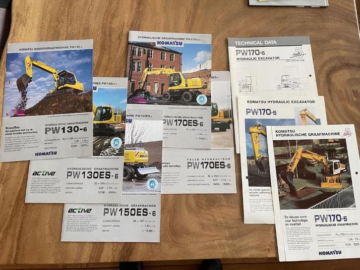 Komatsu graafmachine folder's, Boeken, Auto's | Folders en Tijdschriften, Zo goed als nieuw, Overige merken, Ophalen of Verzenden
