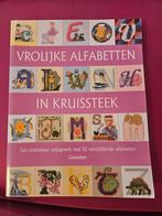 Vrolijke alfabetten in kruissteek, Ophalen of Verzenden, Zo goed als nieuw, Borduren en Naaien