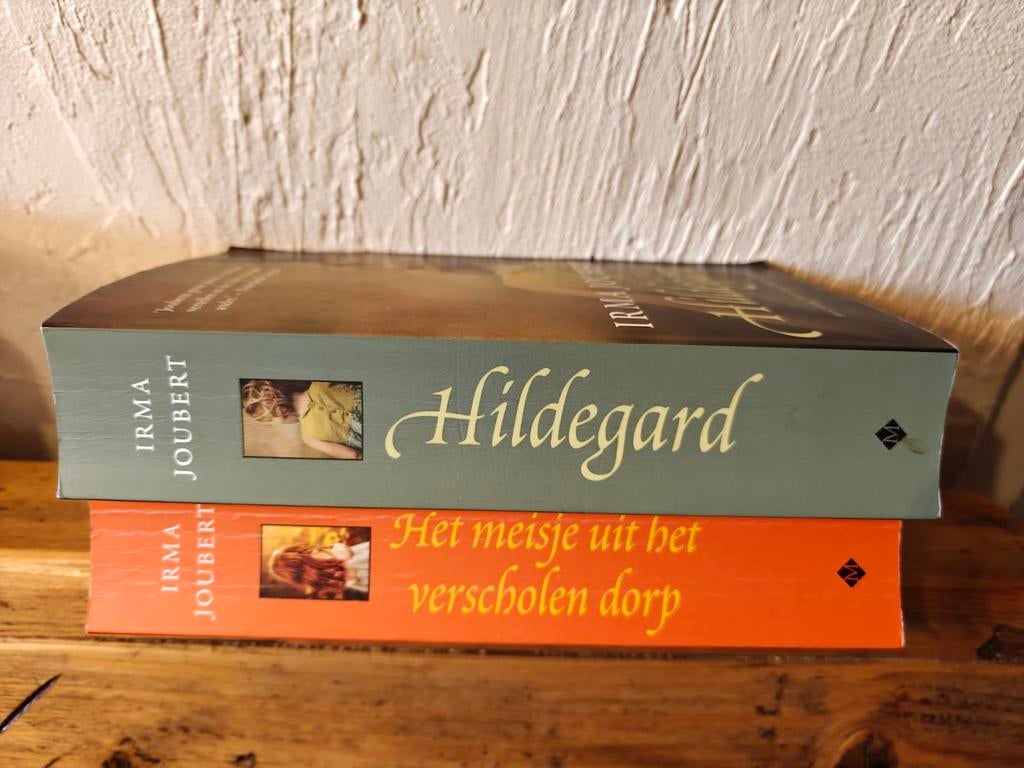 2 Boeken van Irma Joubert., Ophalen of Verzenden, Zo goed als nieuw