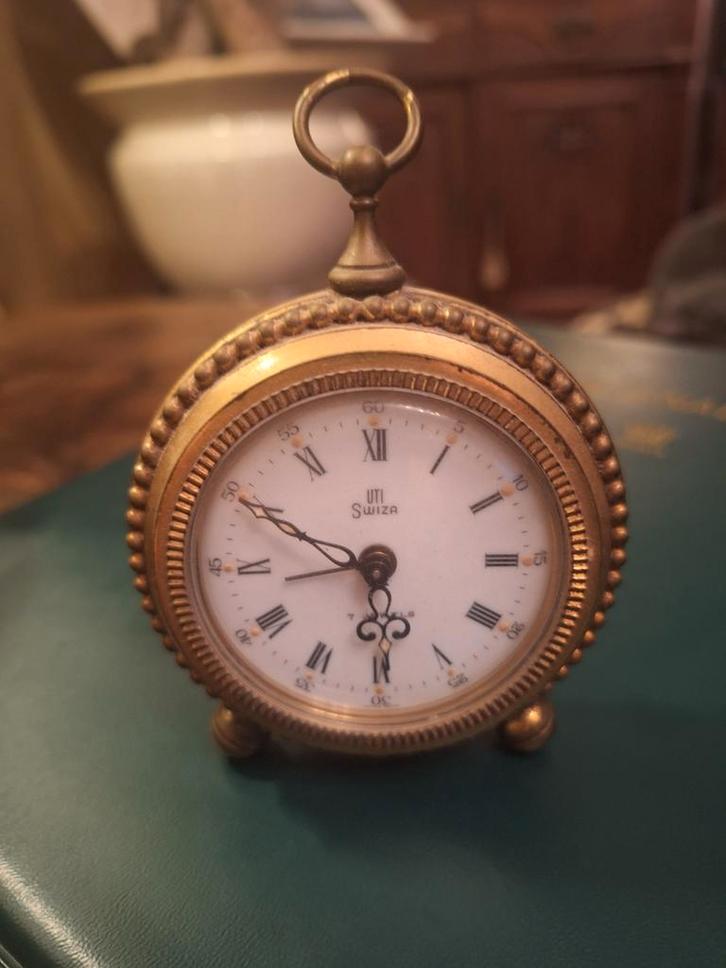 Antieke UTI Swiza reiswekker - Fraai klokje, Antiek en Kunst, Antiek | Klokken, Ophalen of Verzenden