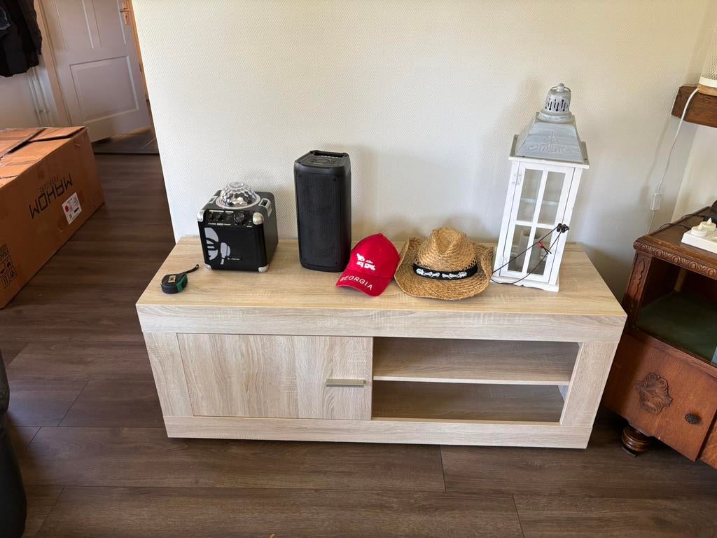 Gratis tv kast, Huis en Inrichting, Complete inboedels, Ophalen