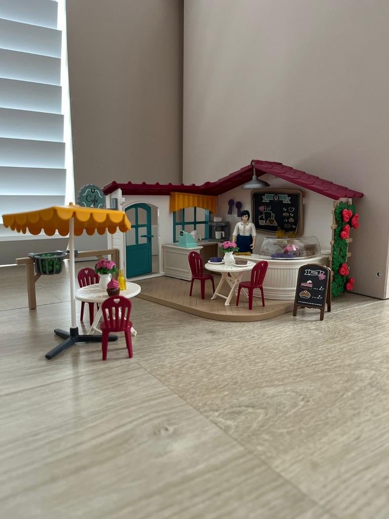 Schleich ruitercafe stallen en hindernisbaan, Ophalen, Gebruikt