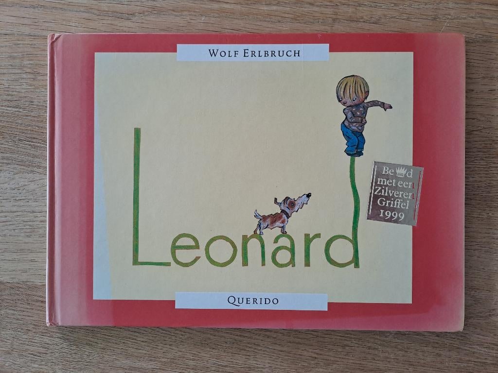 LEONARD. WOLF ERLBRUCH. ZILVEREN GRIFFEL 1999, Gelezen, Fictie algemeen, Wolf Erlbruch, Ophalen of Verzenden