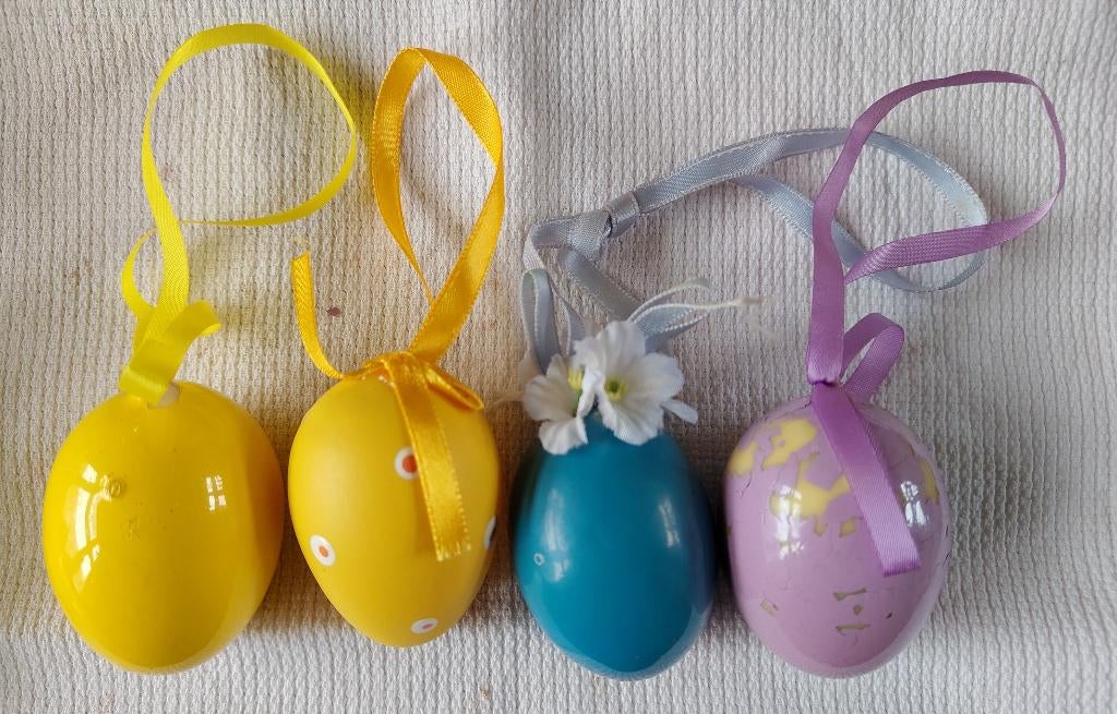 Paaseieren voor in paasboom geel paars blauw 4 stuks, Ophalen of Verzenden, Gebruikt