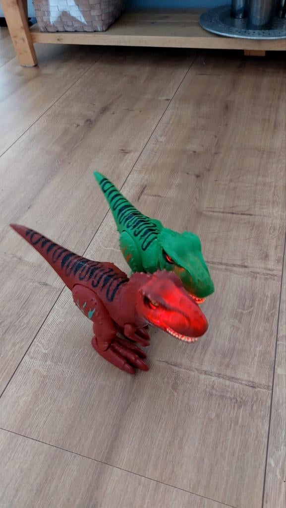 Dinosaurus speelgoed met licht en geluid (2 stuks), Ophalen of Verzenden, Gebruikt, Jongen of Meisje