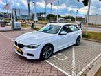 BMW 3-Serie 318i Touring M Sport | Alcantara | dec 2016 Wit, Zwart, Wit, Stationwagon, Handgeschakeld