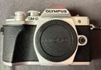 OLYMPUS OM-D E-M10 MARK III BODY zilver  819 clicks!, Verzamelen, Ophalen of Verzenden, 1980 tot heden, Fototoestel