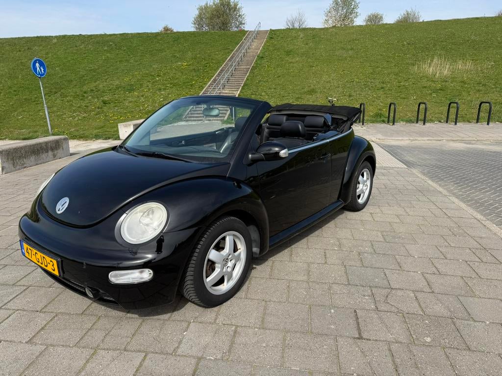 Volkswagen Beetle (Kever) Cabriolet AUTOMAAT NIEUW DAK, Auto's, Volkswagen, Beetle (Kever), 4 cilinders, 4 stoelen, Zwart