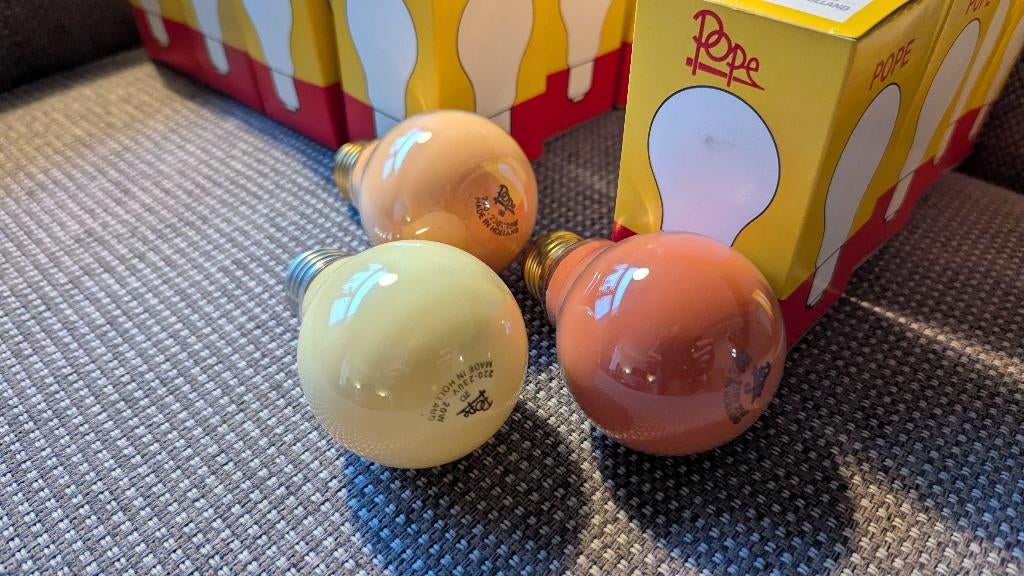 Vintage Pope gloeilampen E27 verschillende kleuren Holland, Minder dan 30 watt, Gloeilamp, Nieuw, E27 (groot)