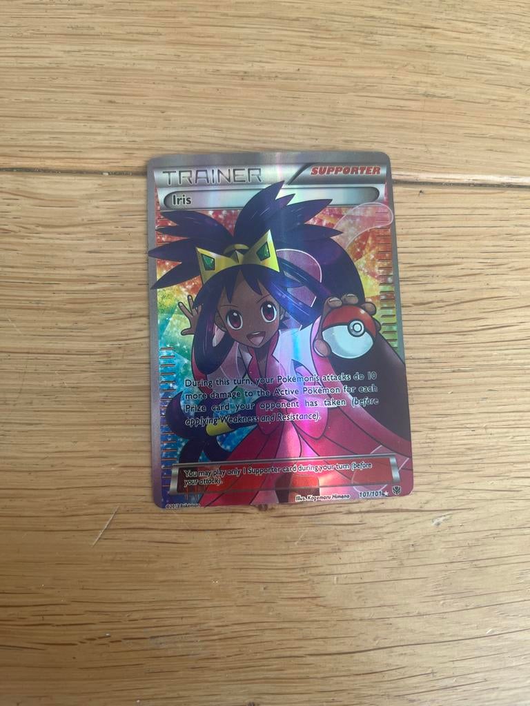 Pokémon TCG Iris Full Art Supporter Kaart 101/101, Ophalen of Verzenden, Zo goed als nieuw, Losse kaart, Foil