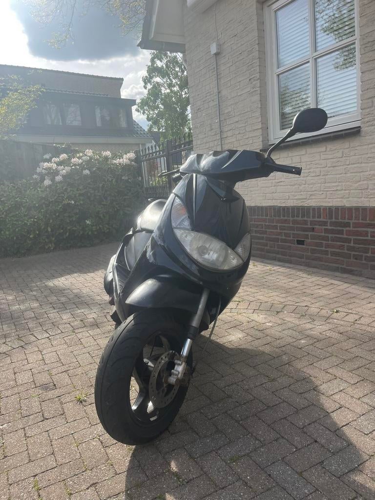 Vivacity 70cc, Fietsen en Brommers, Scooters | Peugeot, Ophalen, Zo goed als nieuw, Tweetakt, Vivacity