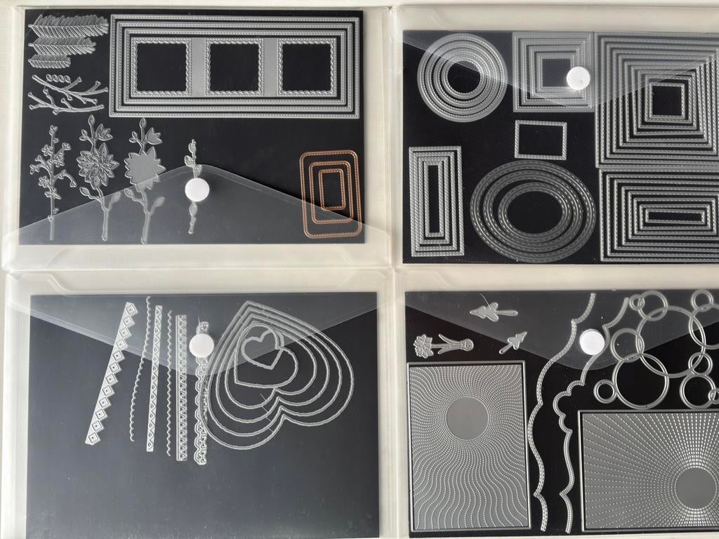 Heel veel stansen/diecuts, Ophalen of Verzenden, Zo goed als nieuw