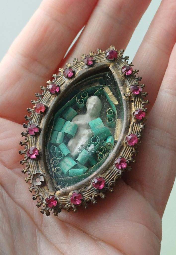 Relikwie religie, Ophalen of Verzenden