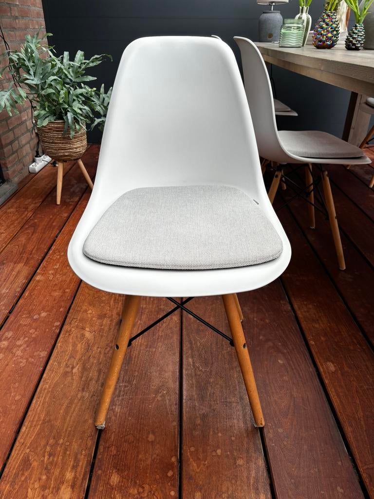 6x Witte design stoelen, Huis en Inrichting, Ophalen, Zo goed als nieuw, Wit, Vijf, Zes of meer stoelen