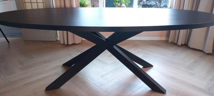 Zwarte ovale eetkamer tafel Lamulux type Lynn, Huis en Inrichting, Tafels | Eettafels, Zo goed als nieuw, 100 tot 150 cm, 200 cm of meer