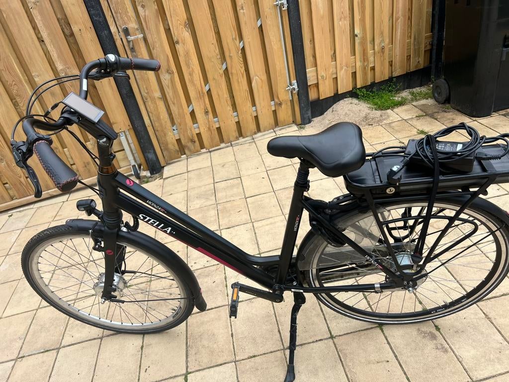 Te koop elektrische fiets Stella, Fietsen en Brommers, Elektrische fietsen, 51 tot 55 cm, Ophalen of Verzenden, Zo goed als nieuw