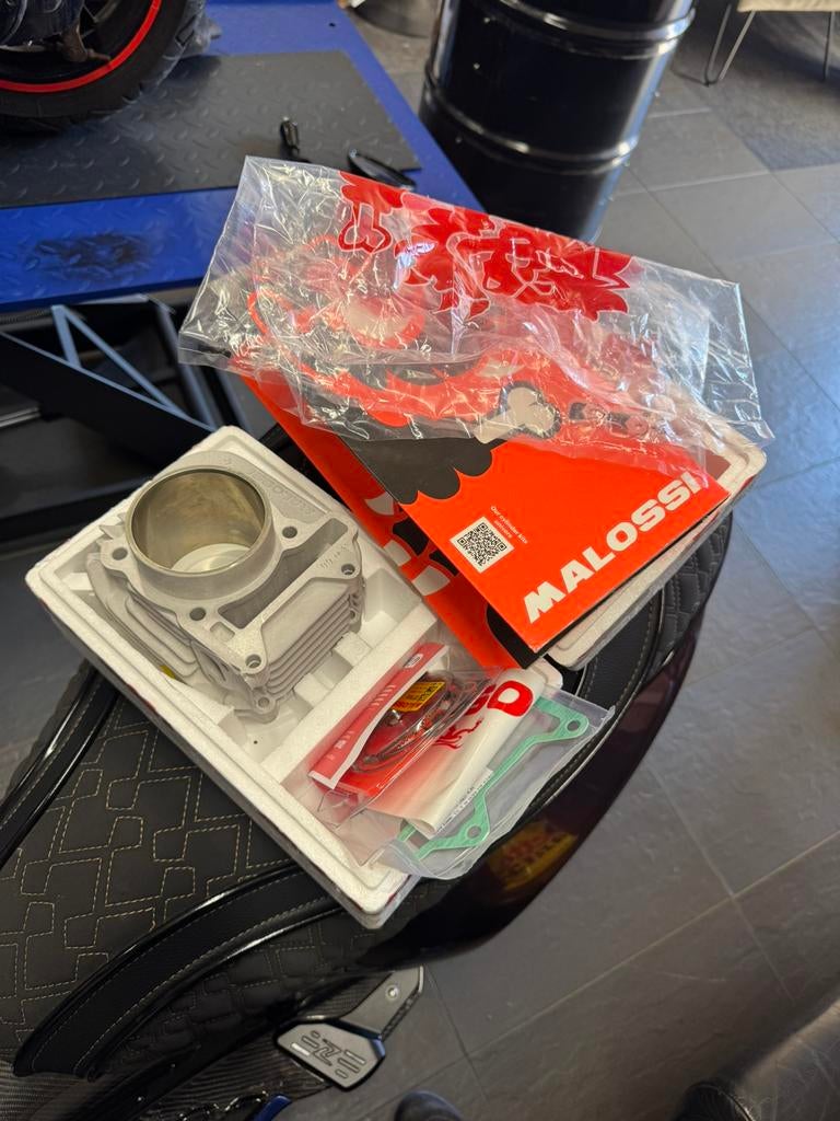 Malossi 187cc Cilinder NIEUW, Motoren, Ophalen of Verzenden