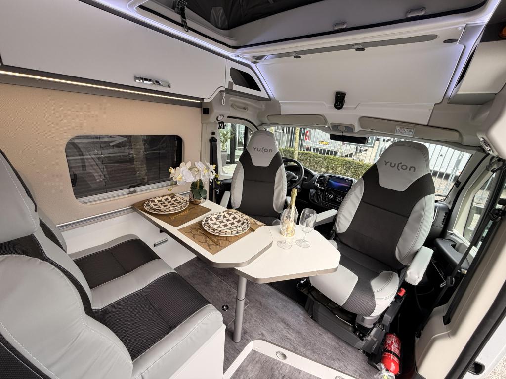 Frankia Yucon 6.0 GD DWARSBED + HEFDAK 9TRAPS AUTOMAAT FIAT8, Caravans en Kamperen, Campers, Fiat, Bedrijf, Diesel, 5 tot 6 meter