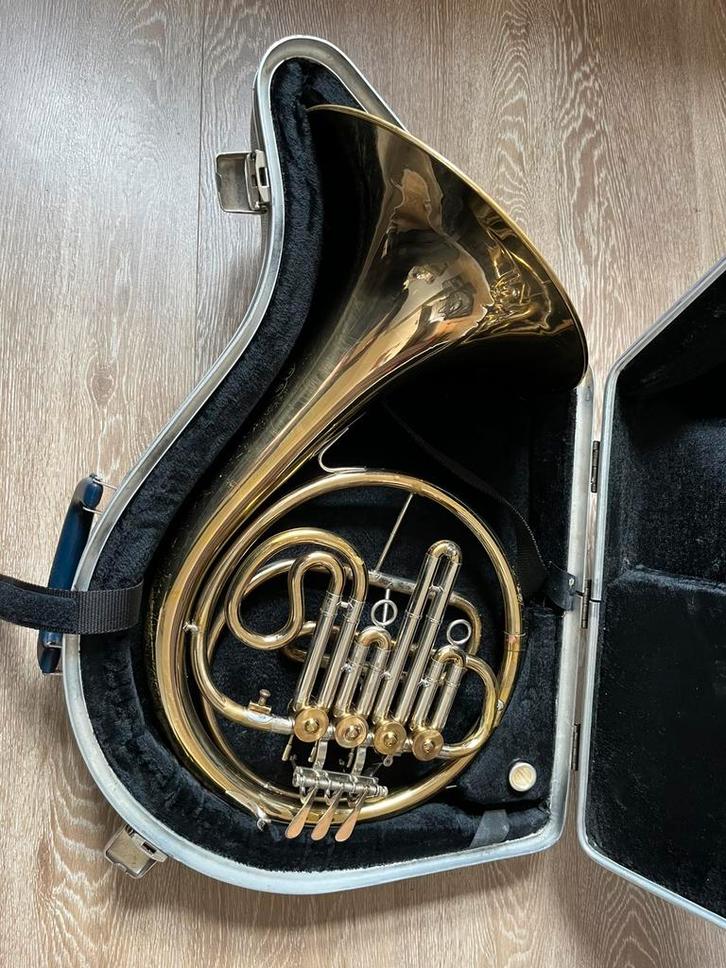 Josef lidl hoorn, Muziek en Instrumenten, Blaasinstrumenten | Hoorns, Gebruikt, Met koffer, Ophalen