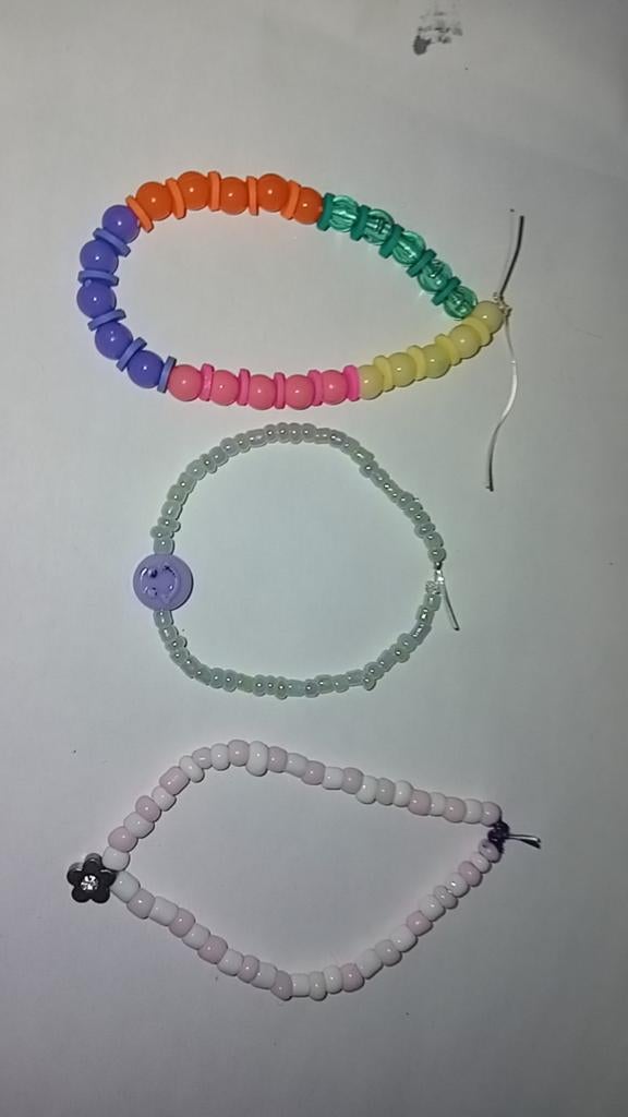 Zelfgemaakt armbandjes, Ophalen of Verzenden, Zo goed als nieuw, Armband