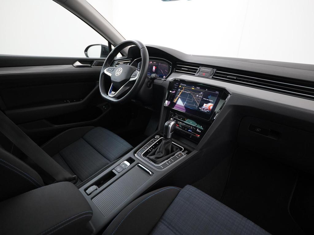 Volkswagen Passat Variant 1.4 TSI PHEV GTE | Panoramadak | T, Auto's, Volkswagen, 12 maanden, Stof, Gebruikt, Zwart
