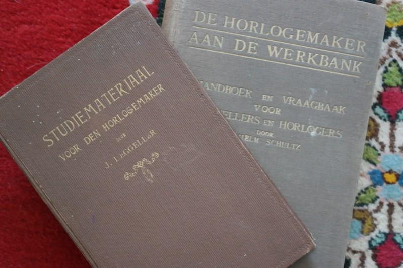 2 Horlogemaker antieke boeken, Ophalen of Verzenden