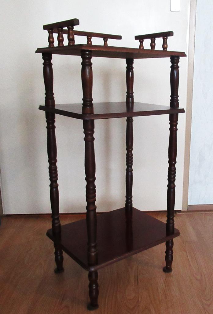 Mahoniehouten etagère., Huis en Inrichting, Woonaccessoires | Etagères, Ophalen, Zo goed als nieuw