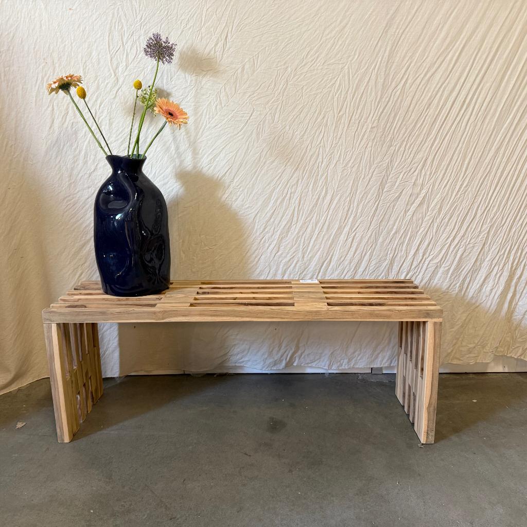 Tuinbankje | Sidetable | massief Teakhout | Bij TTM Wonen, TTM Wonen, Meubels – (Perzische) Tapijten en Woonaccessoires, Taag 63, 2491 CS, Den Haag (Forepark)