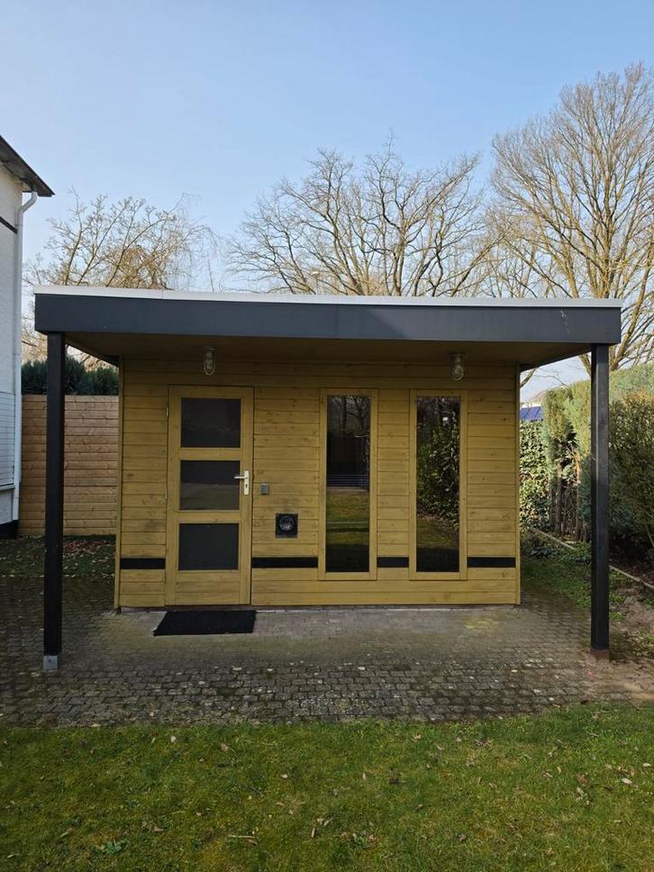 Luxe tuinhuis met sauna, douche en overkapping, Tuin en Terras, Tuinhuizen, Gebruikt, Tuinhuis, Hout, 500 cm of meer, 400 cm of meer